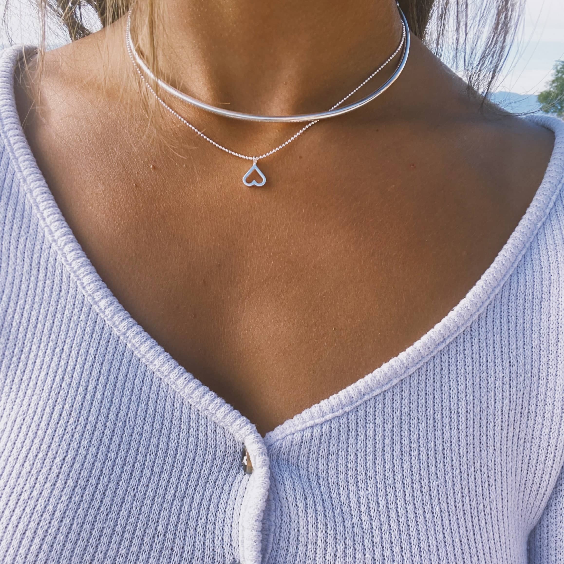 Collar Out - Image 5
